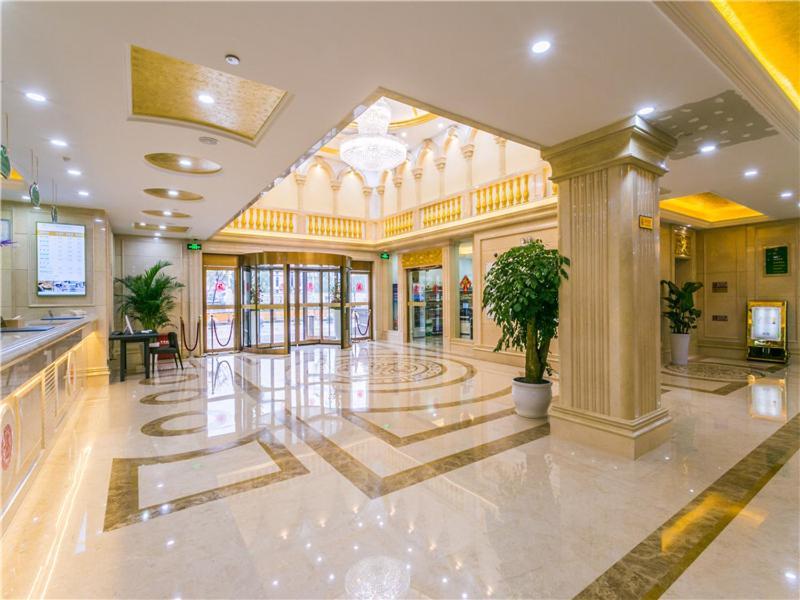 Vienna International Hotel Shanghai Pudong New International Exbition Central Exteriör bild