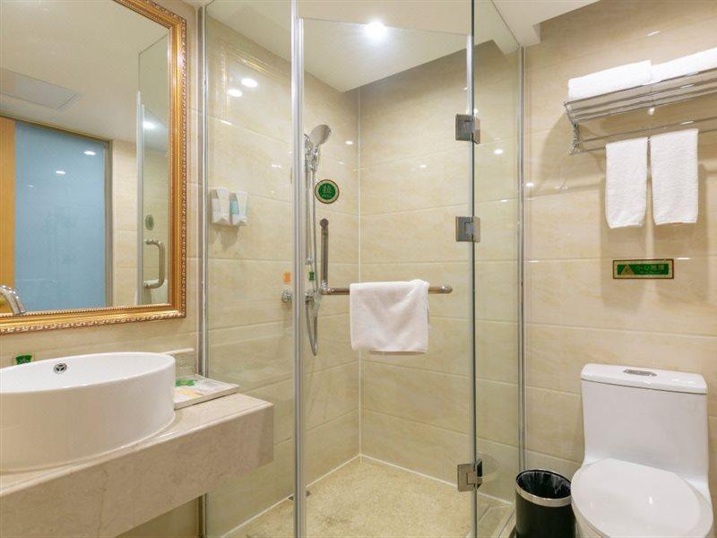 Vienna International Hotel Shanghai Pudong New International Exbition Central Exteriör bild